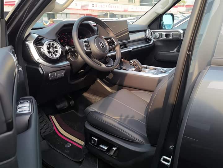 Фото 9 - Tank 400 Hybrid