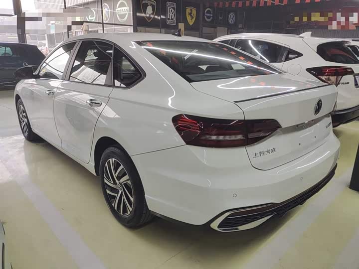 Фото 5 - Volkswagen Lavida