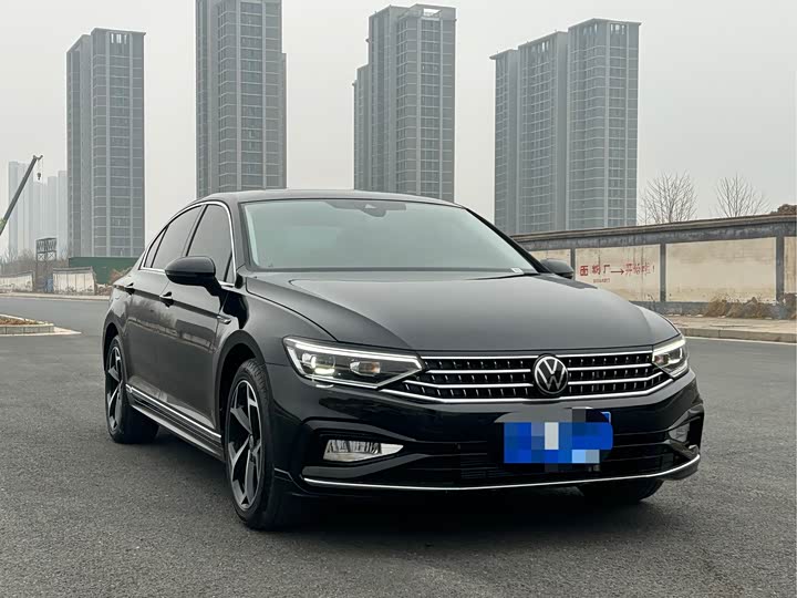 Фото 3 - Volkswagen Magotan