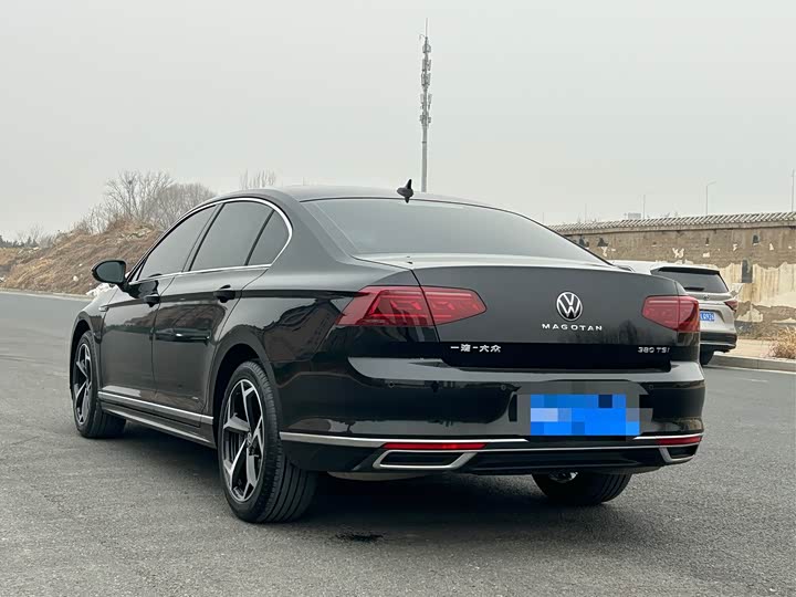 Фото 4 - Volkswagen Magotan