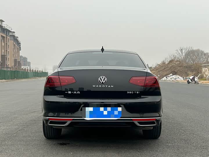 Фото 5 - Volkswagen Magotan