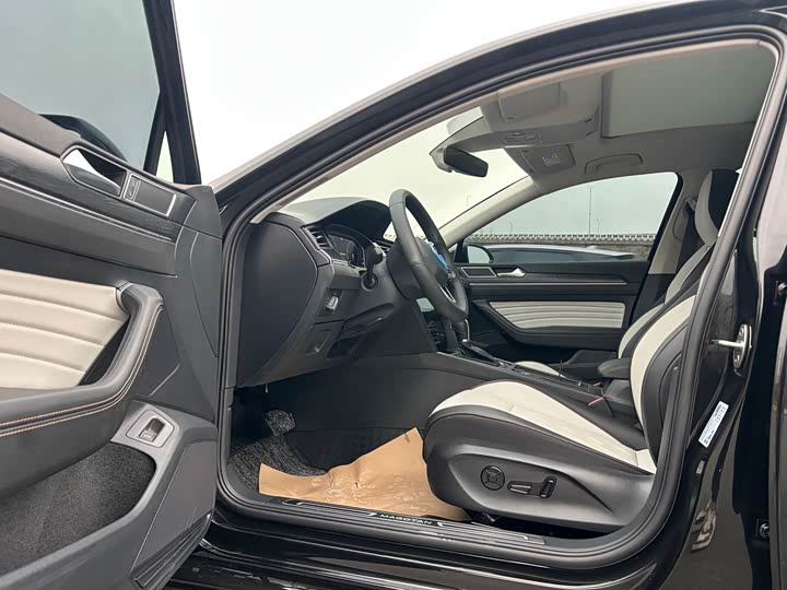 Фото 7 - Volkswagen Magotan