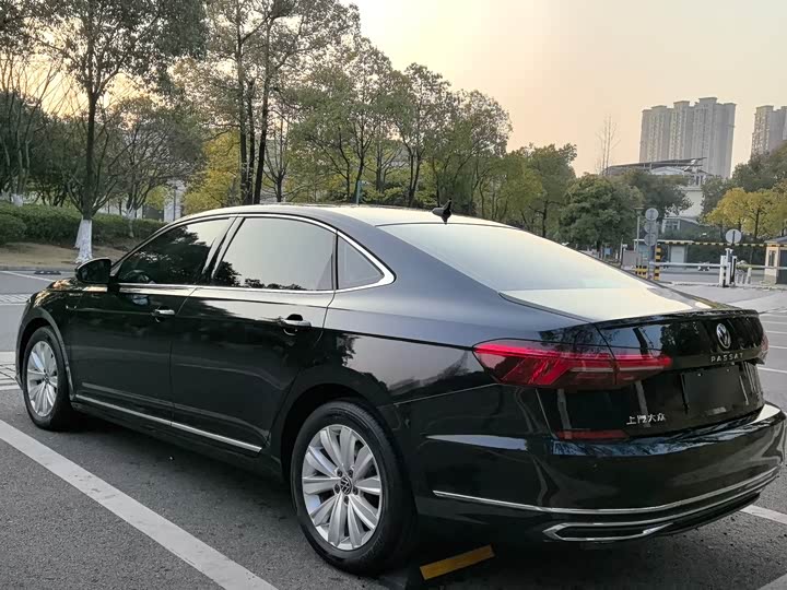 Фото 6 - Volkswagen Passat