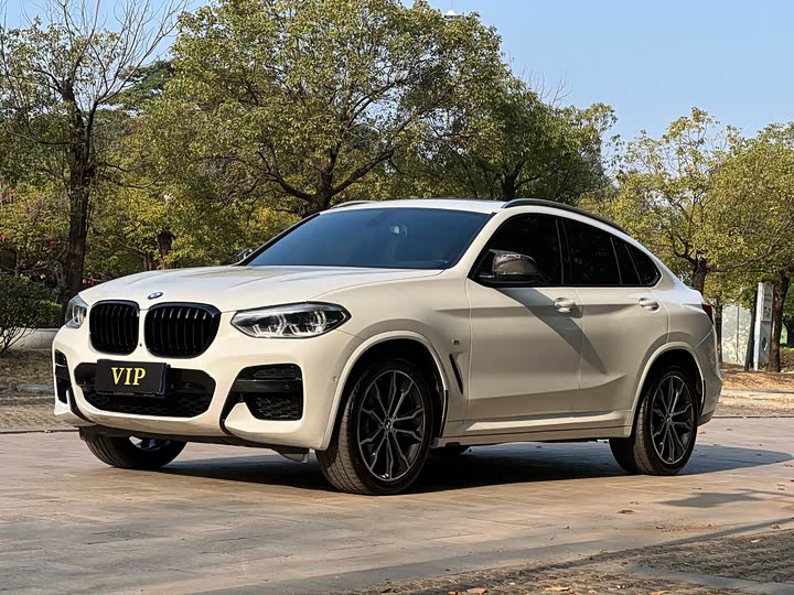 Фото 1 - BMW X4