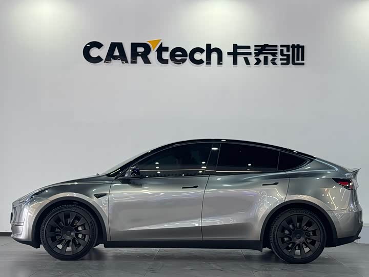 Фото 4 - Tesla Model Y
