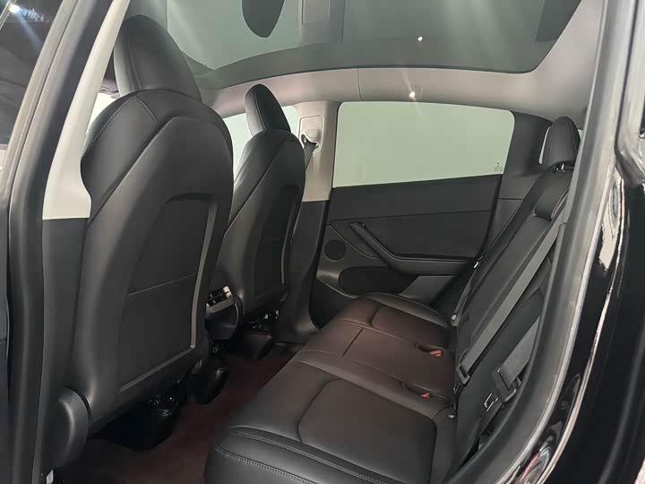 Фото 7 - Tesla Model Y