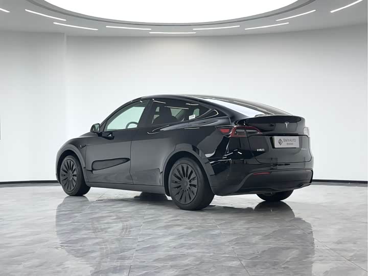 Фото 5 - Tesla Model Y