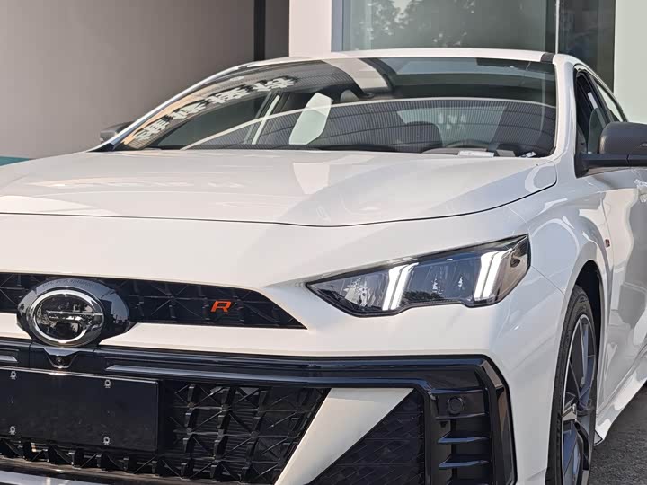 Фото 2 - GAC Trumpchi Empow R