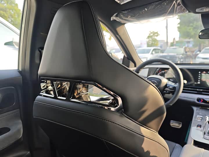 Фото 7 - GAC Trumpchi Empow R