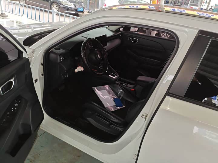 Фото 5 - Honda Vezel