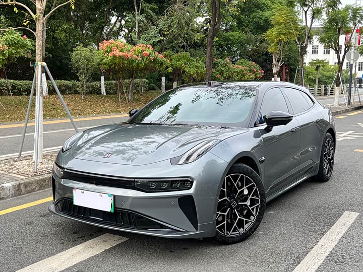 Фото 1 - Zeekr 001