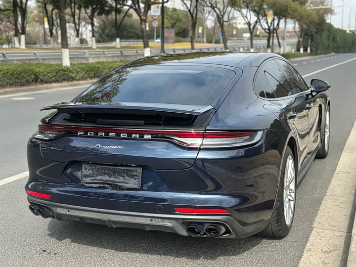 Фото 5 - Porsche Panamera