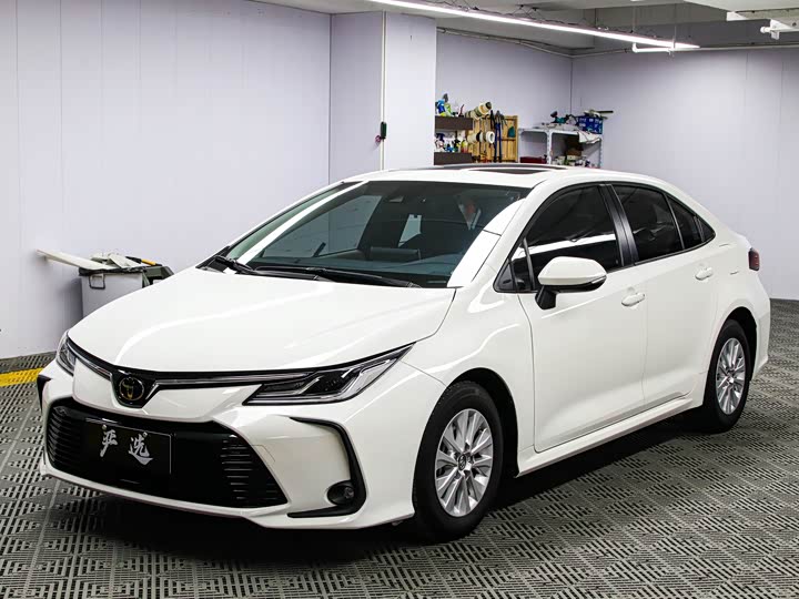 Фото 1 - Toyota Corolla