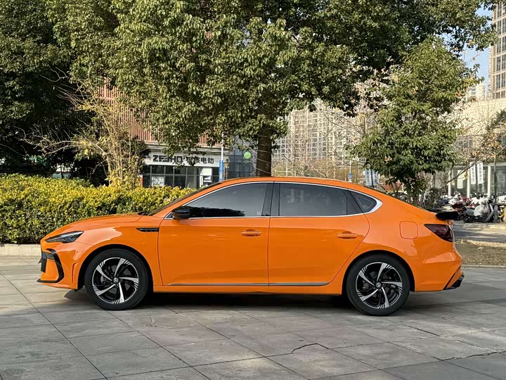 Фото 2 - MG Motor 6