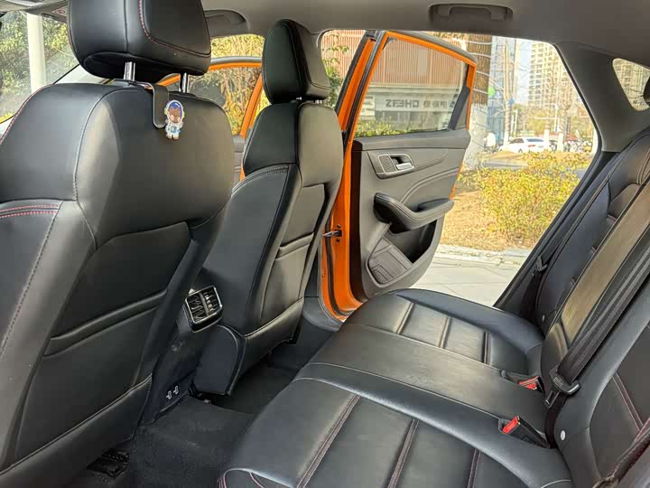 Фото 9 - MG Motor 6