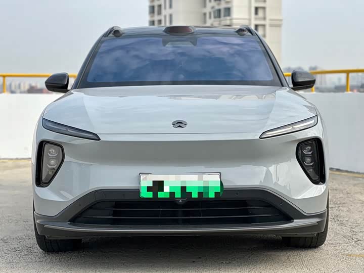 Фото 2 - Nio ES6