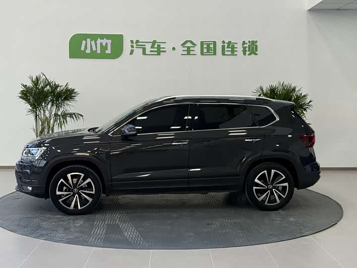 Фото 2 - Volkswagen Tharu