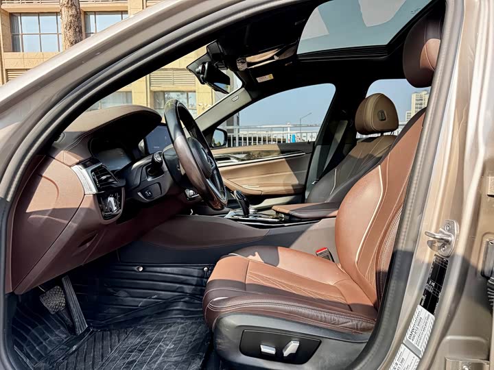 Фото 4 - BMW 5 Series