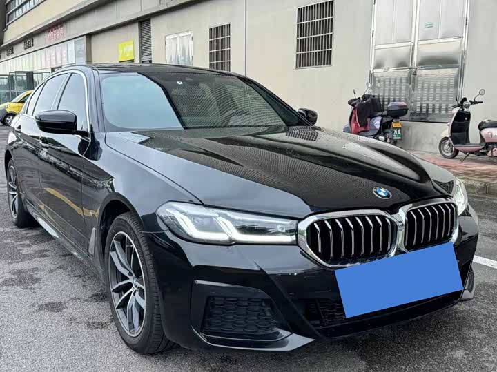 Фото 3 - BMW 5 Series