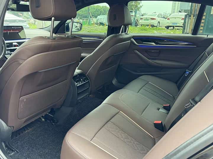 Фото 6 - BMW 5 Series