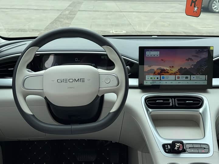 Фото 7 - Geely Galaxy Geome