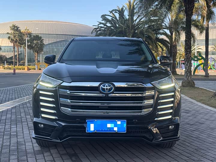 Фото 2 - Toyota Highlander