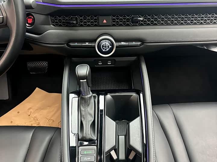 Фото 9 - Honda Accord