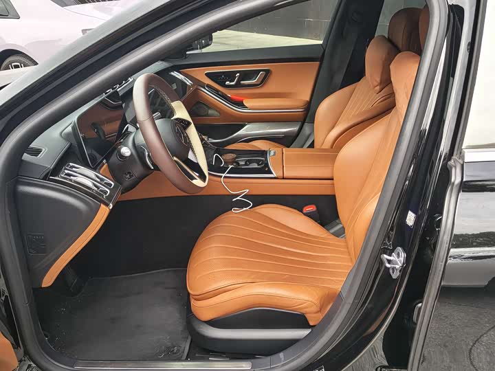 Фото 5 - Mercedes-Benz S-Class