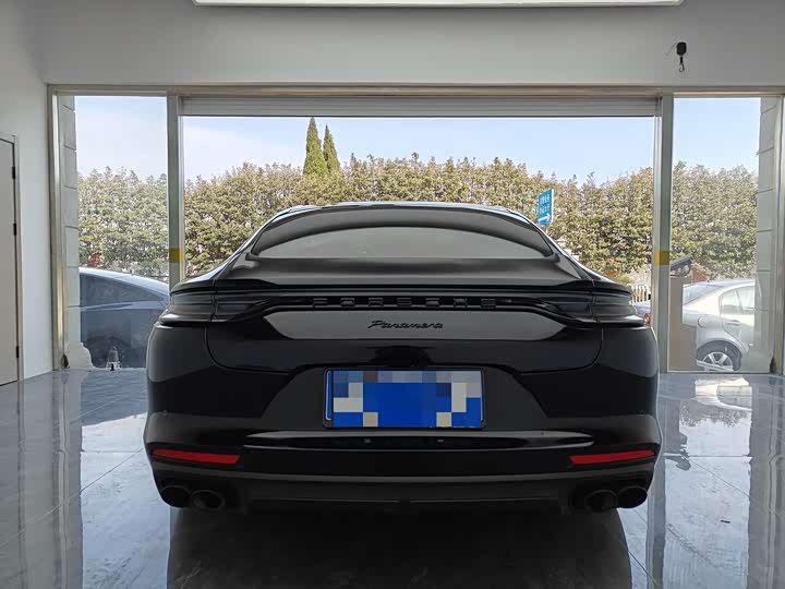 Фото 6 - Porsche Panamera