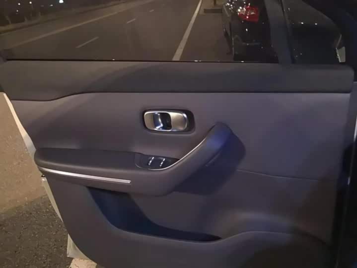 Фото 7 - Leapmotor C10