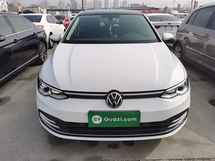 Фото 3 - Volkswagen Golf