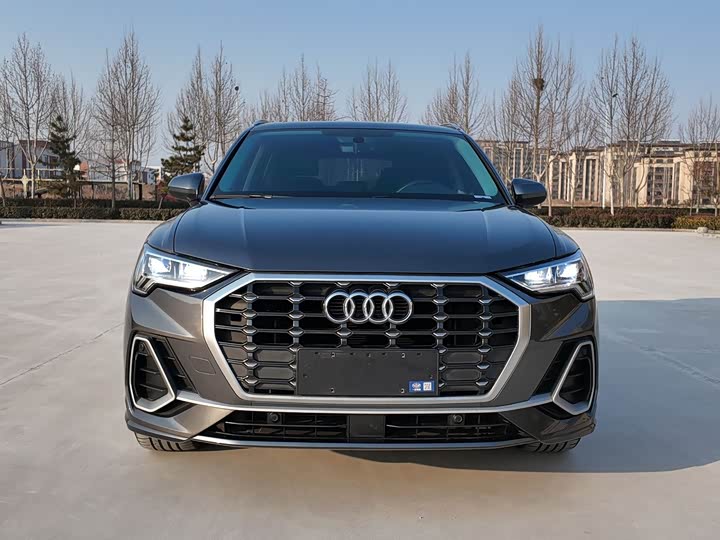 Фото 2 - Audi Q3