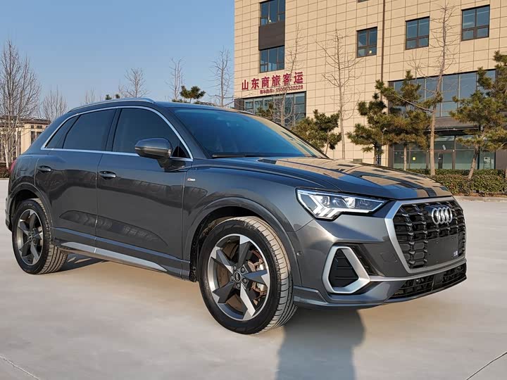 Фото 3 - Audi Q3