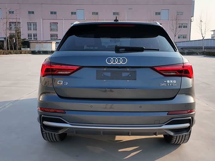 Фото 5 - Audi Q3