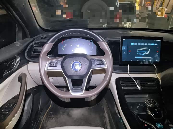 Фото 3 - BYD Qin Plus