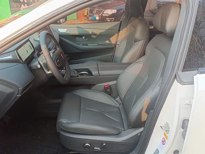 Фото 7 - Changan Deepal SL03