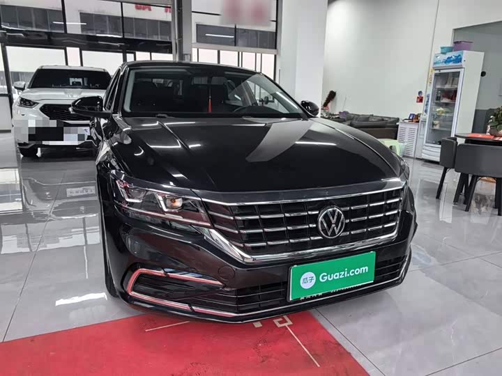 Фото 4 - Volkswagen Passat