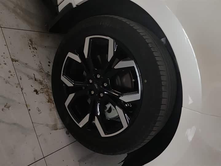 Фото 6 - Ford Edge