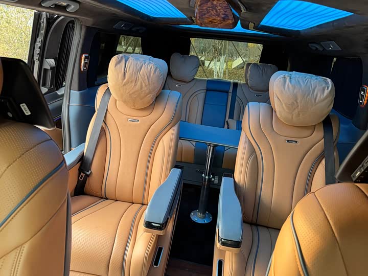 Фото 8 - Ford Tourneo