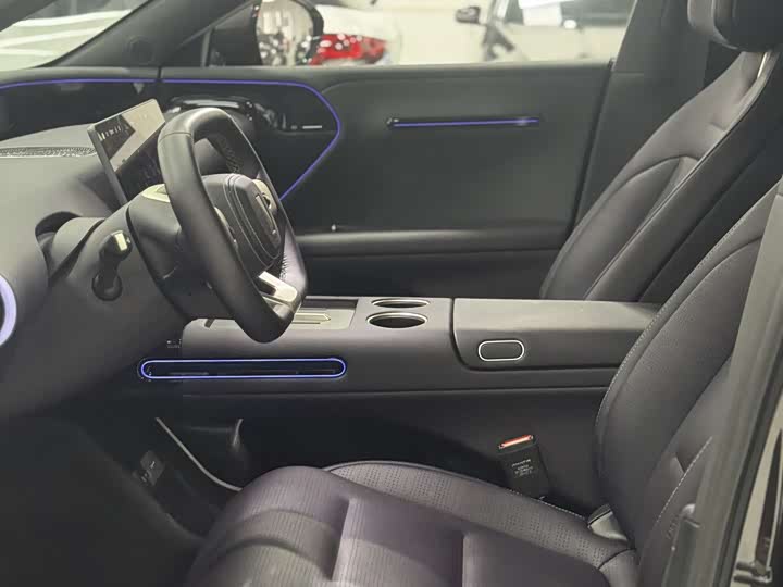 Фото 6 - Avatr 07