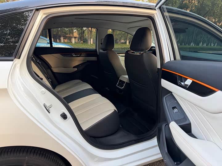 Фото 8 - Dongfeng Aeolus Yixuan Max