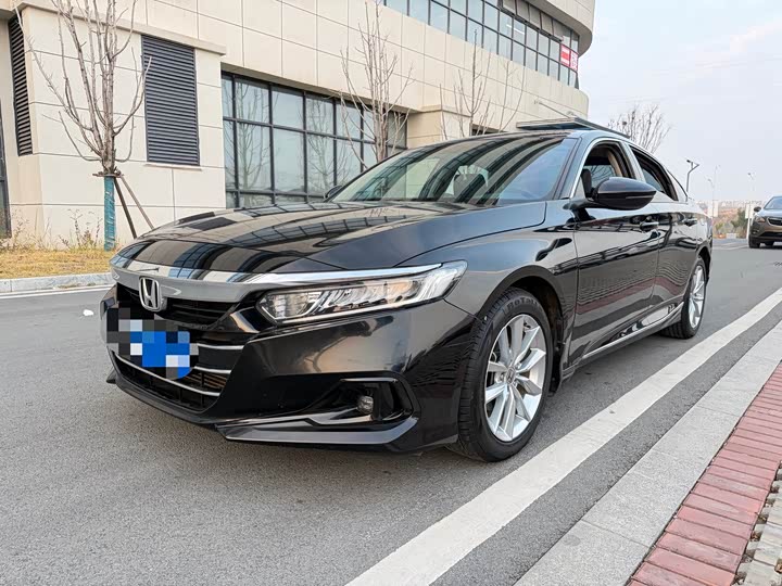 Фото 1 - Honda Accord