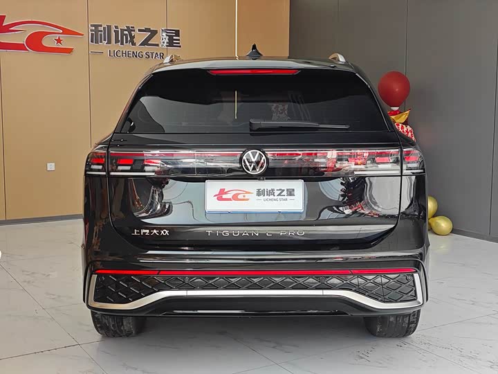 Фото 5 - Volkswagen Tiguan L Pro