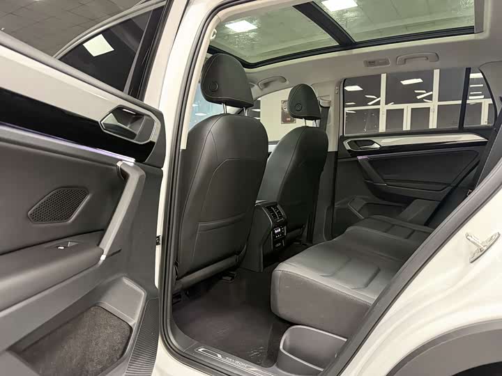 Фото 8 - Volkswagen Tayron