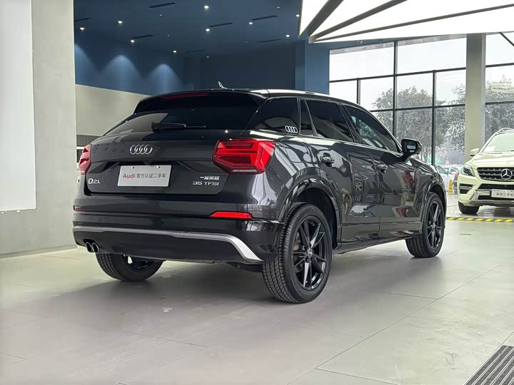 Фото 4 - Audi Q2L