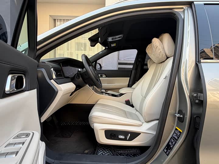 Фото 5 - LiXiang One