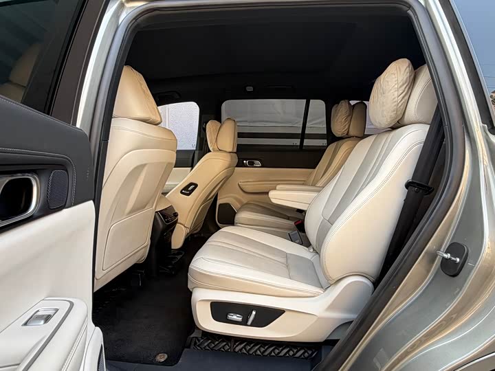 Фото 6 - LiXiang One