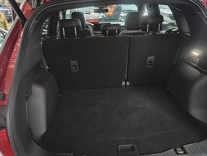 Фото 4 - Ford Escape