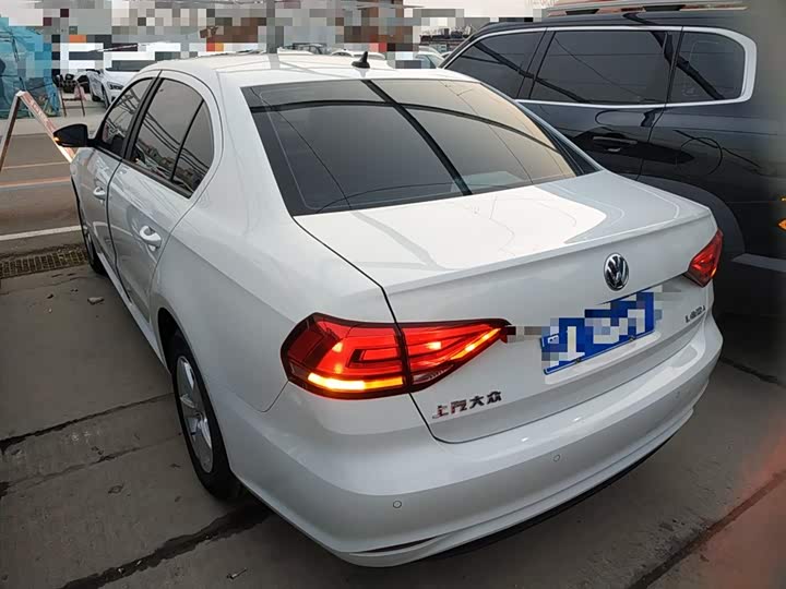 Фото 5 - Volkswagen Lavida