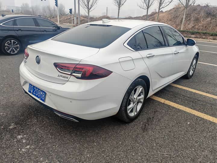 Фото 9 - Buick Regal